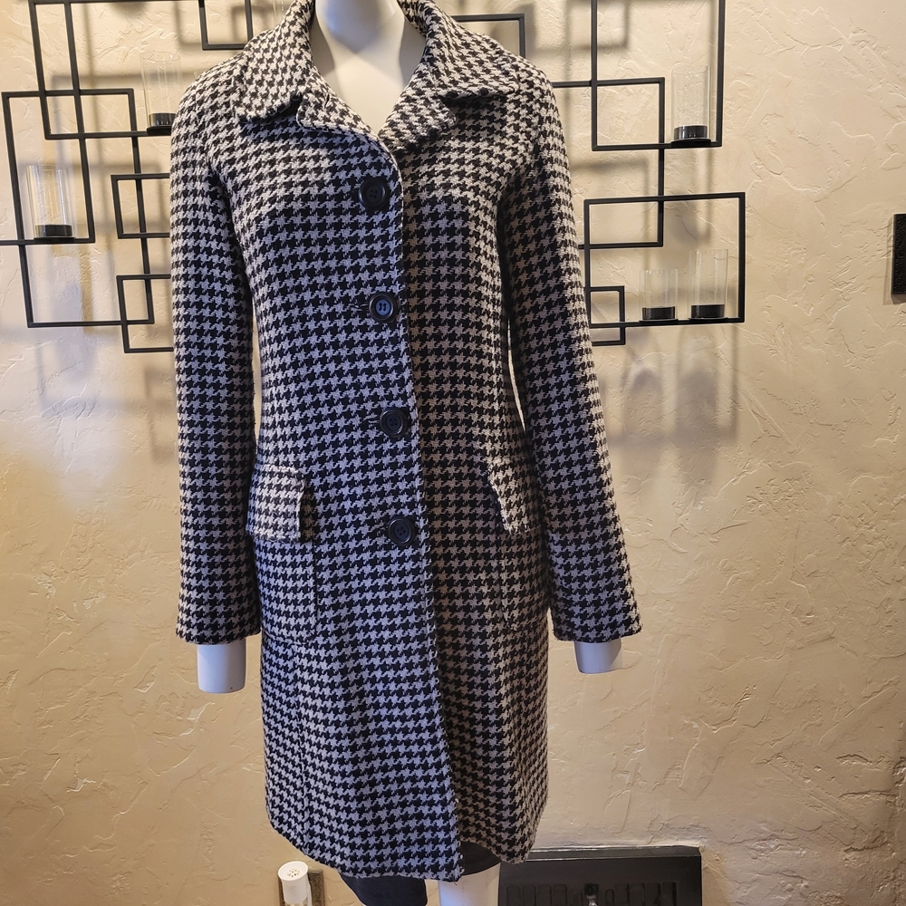 Frenchi Vintage 1960s inspired Houndstooth Coat Size: Small